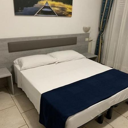 Hotel Alessander Милано Екстериор снимка